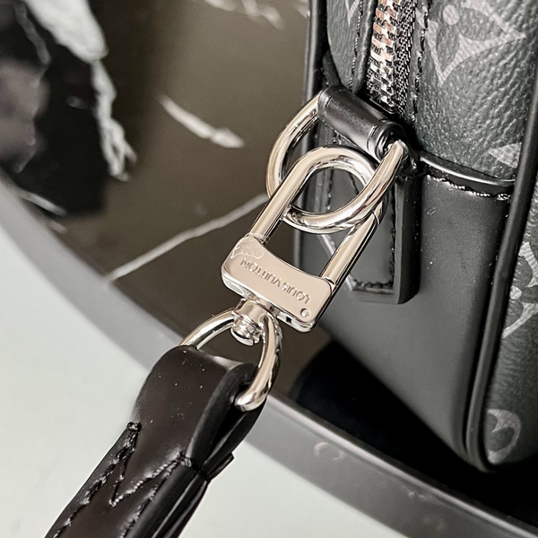 ルイヴィトンバッグ素材ディテール